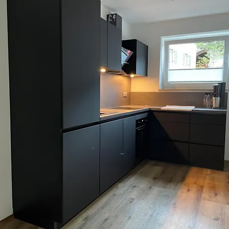 Ferienwohnung Mit Terrasse Und Garten Mit Blick Zum Karwendelgebirge * 米滕瓦尔德