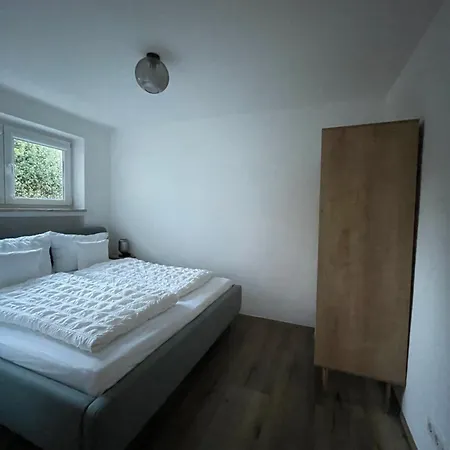 Apartment Ferienwohnung Mit Terrasse Und Garten Mit Blick Zum Karwendelgebirge Mittenwald